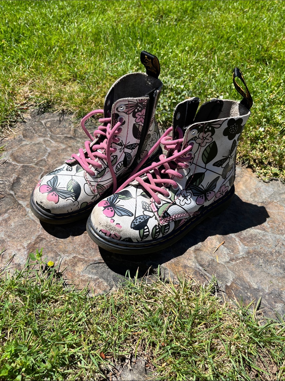 Dr. Marten Kids Floral Combat Boots with Pink Laces size toddler 11
